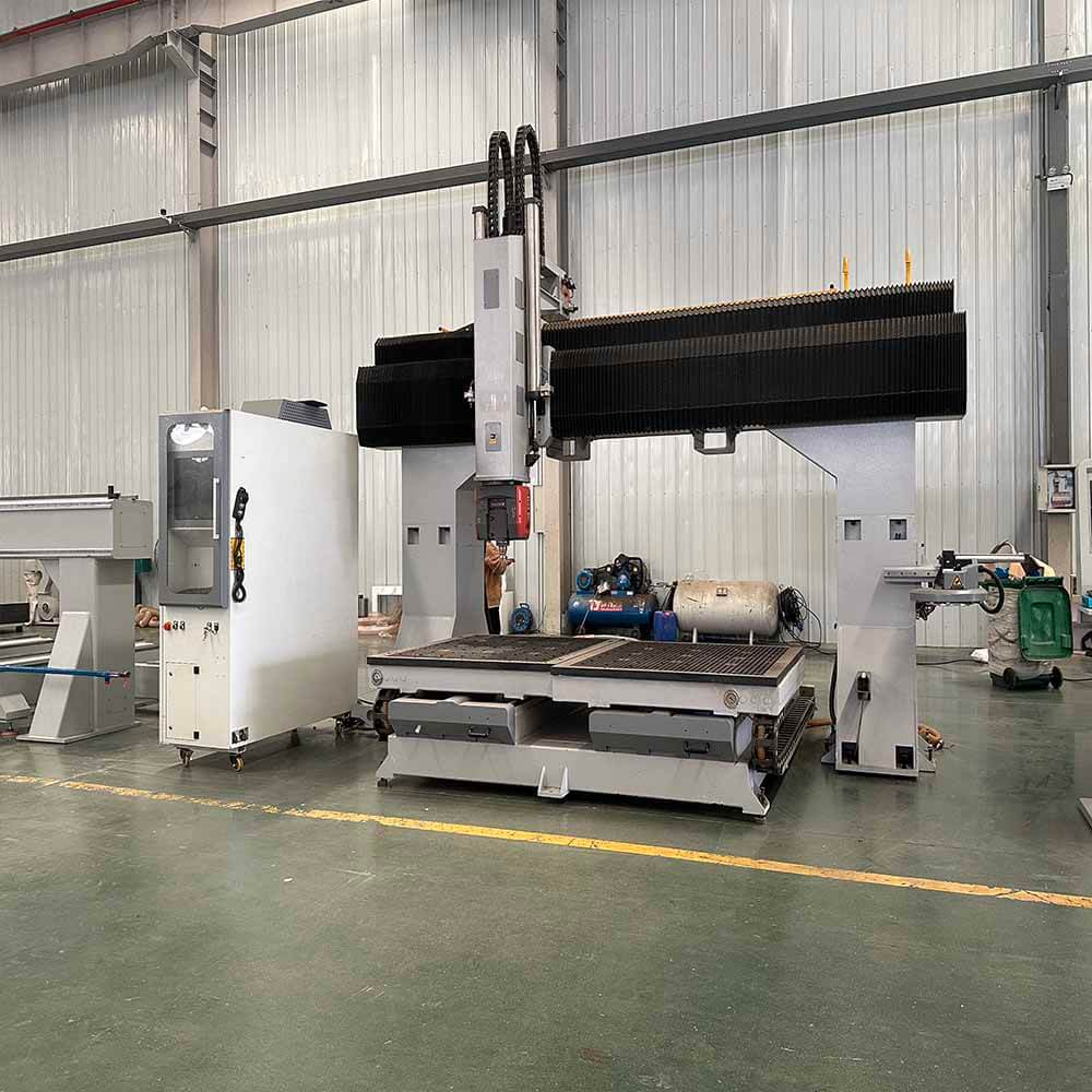 Acryl snijden met 5-assige CNC-machine