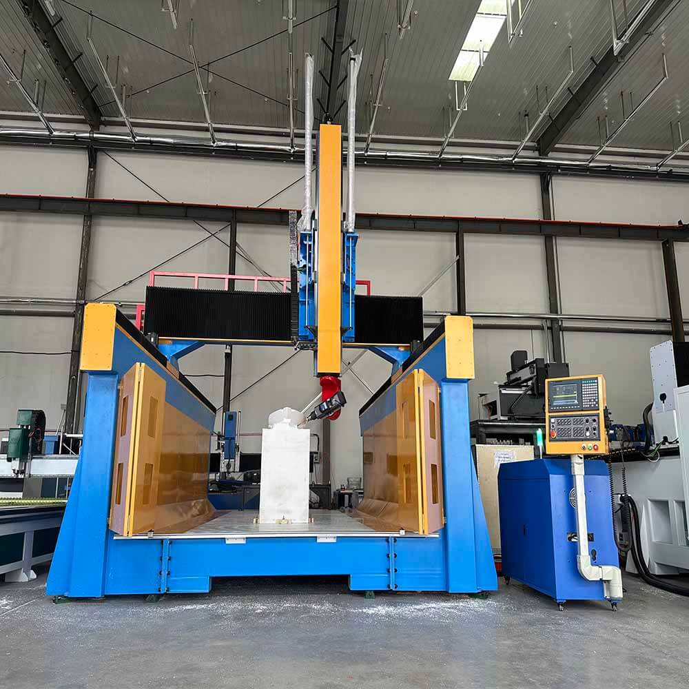 Macchina fresatrice CNC a 5 assi ad alta precisione per intaglio del legno 3D Macchina fresatrice CNC a 5 assi ad alta precisione per intaglio del legno 3D