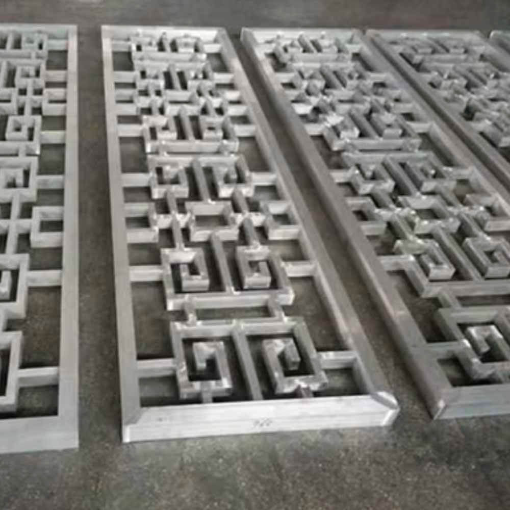 Se você está procurando uma máquina de corte a plasma CNC eficiente e confiável para lidar com diversas tarefas de corte de metal, nossa série de cortadores de plasma por chama tipo pórtico é sua melhor escolha.