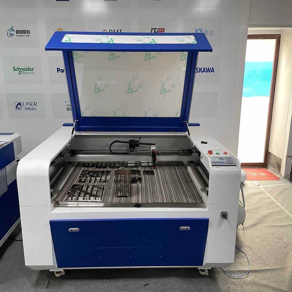 Mini máquinas de corte a laser de CO2 acessíveis para gravação e projetos "faça você mesmo"