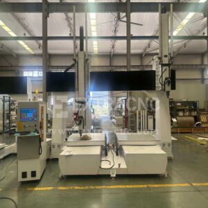 Router CNC a 4 assi in vendita