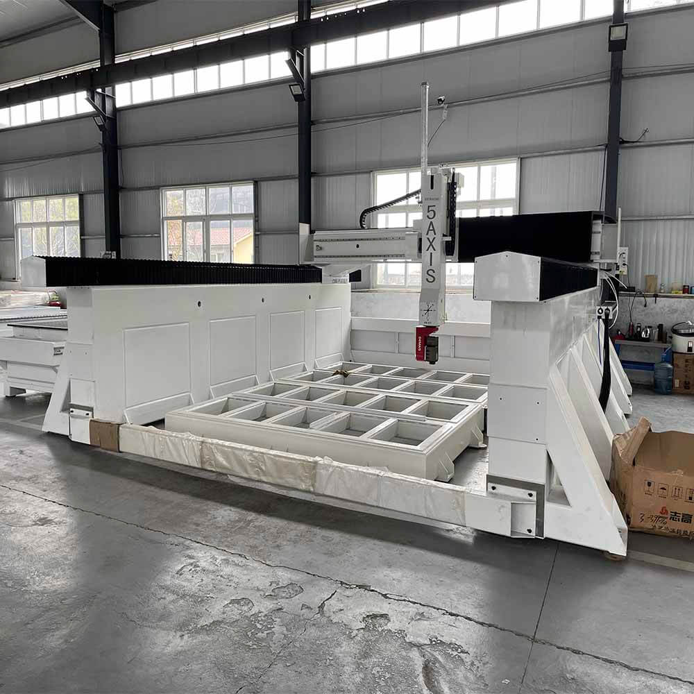 Präzisions-CNC-Fräsmaschine mit 5 Achsen für komplexe Schnitzarbeiten