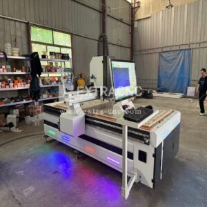 Taglierina CNC per acrilico