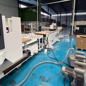 atc Otomatik Yükleme ve Boşaltma Yuvalama CNC Router Makinesi